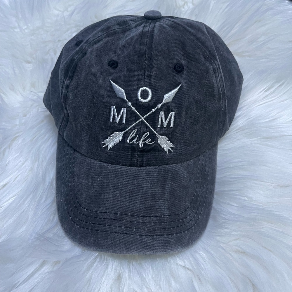 👻🎃CLEARANCE🎃👻 🌟HOST PICK🌟NWOT Adeal ponytail baseball cap
